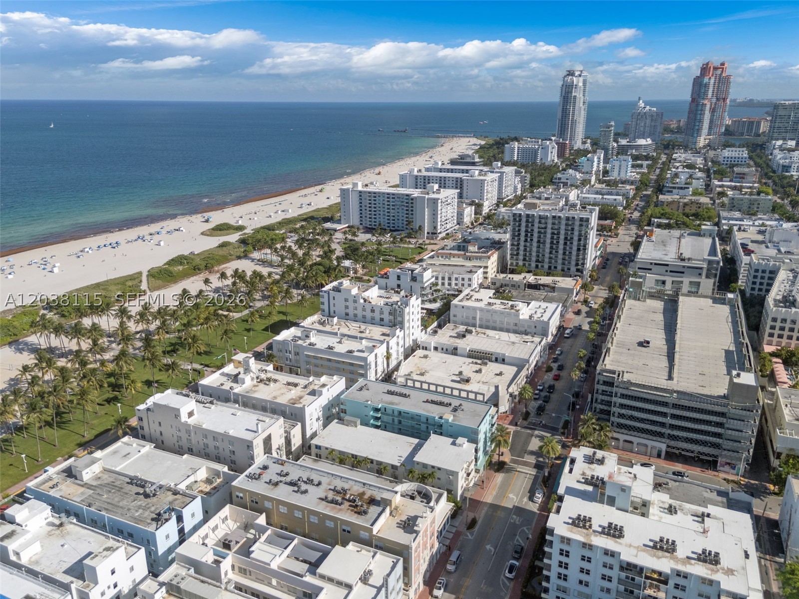 721 Collins Ave Property Photo 37