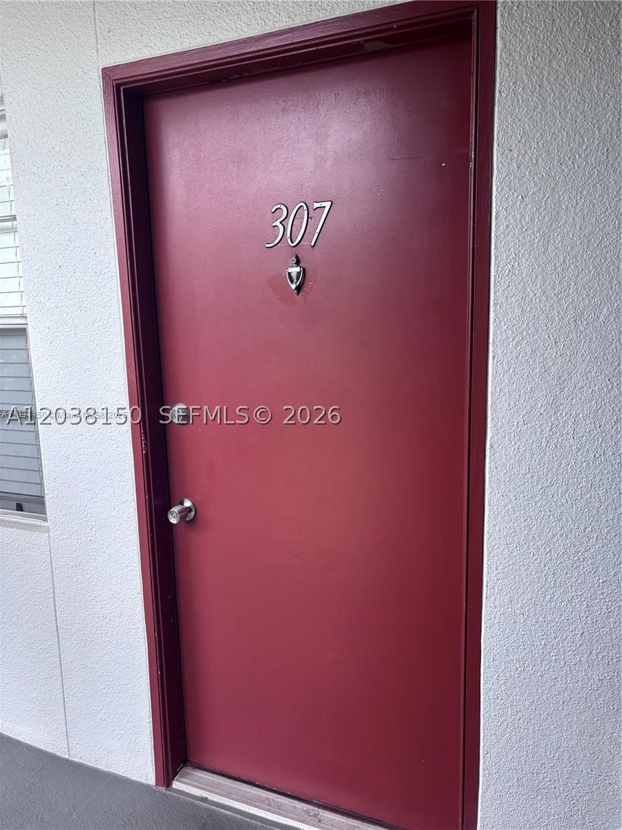 1301 Sw 134th Way 307b Property Photo 6