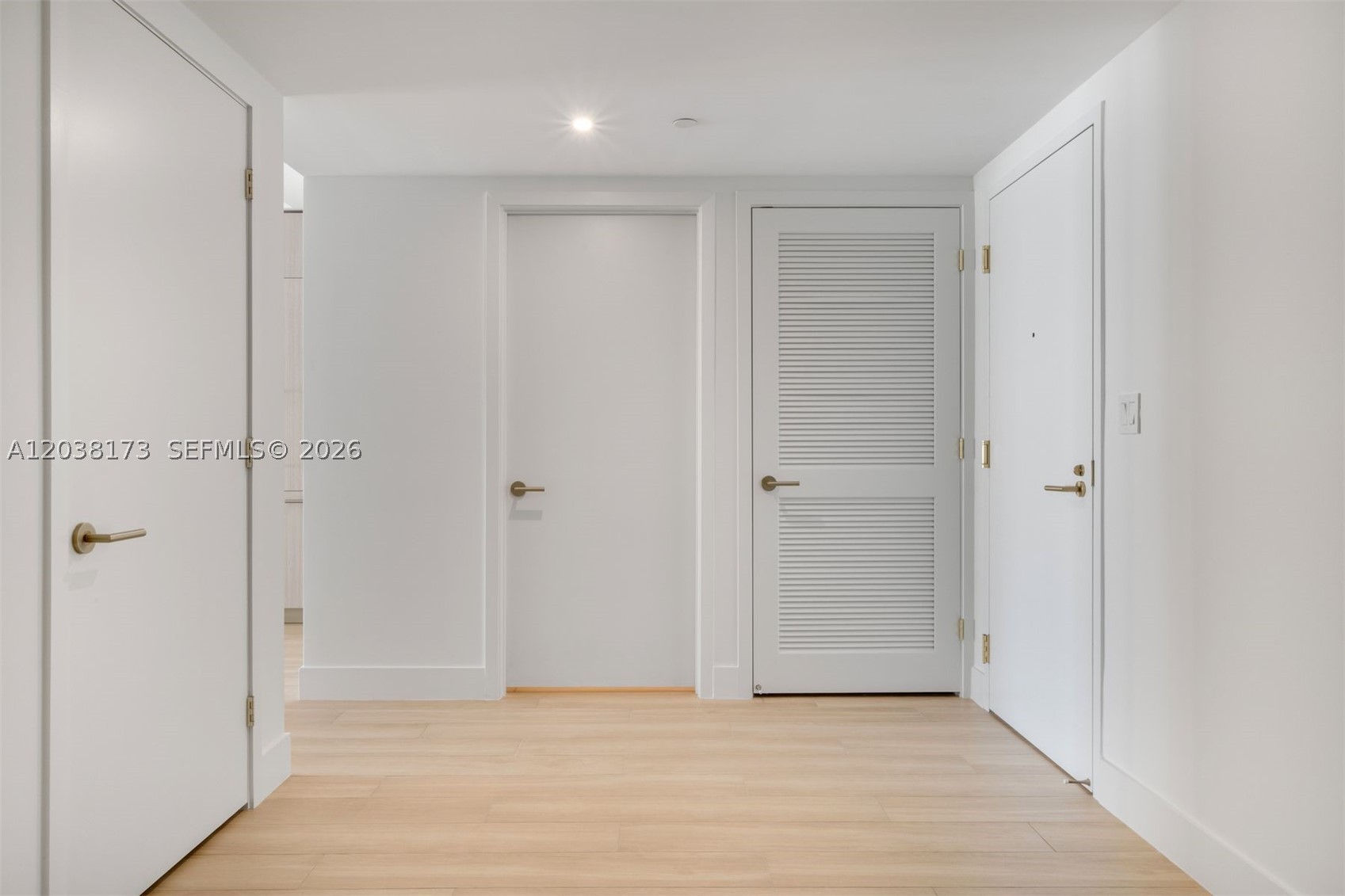 90 32 503 Property Photo 6
