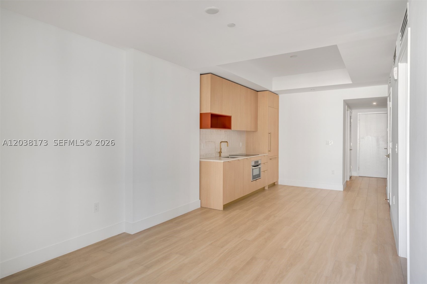 90 32 503 Property Photo 12