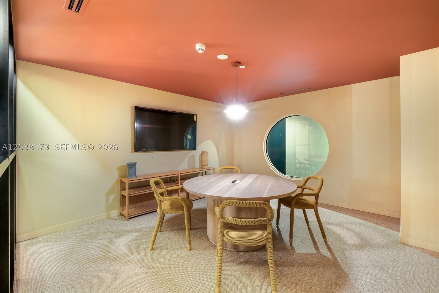 90 32 503 Property Photo 44