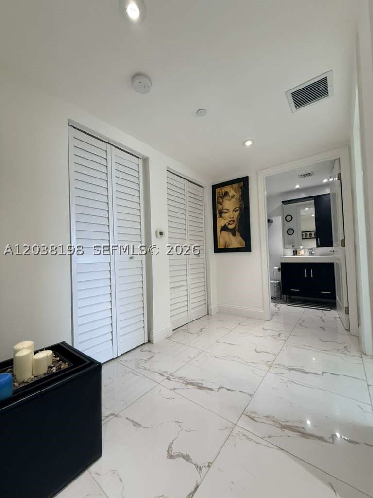 111 E Flagler St 806 Property Photo 8