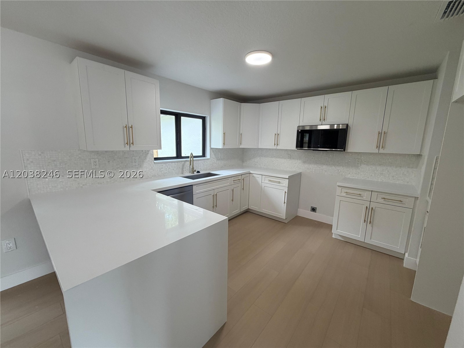 A12038246 Property Photo 1