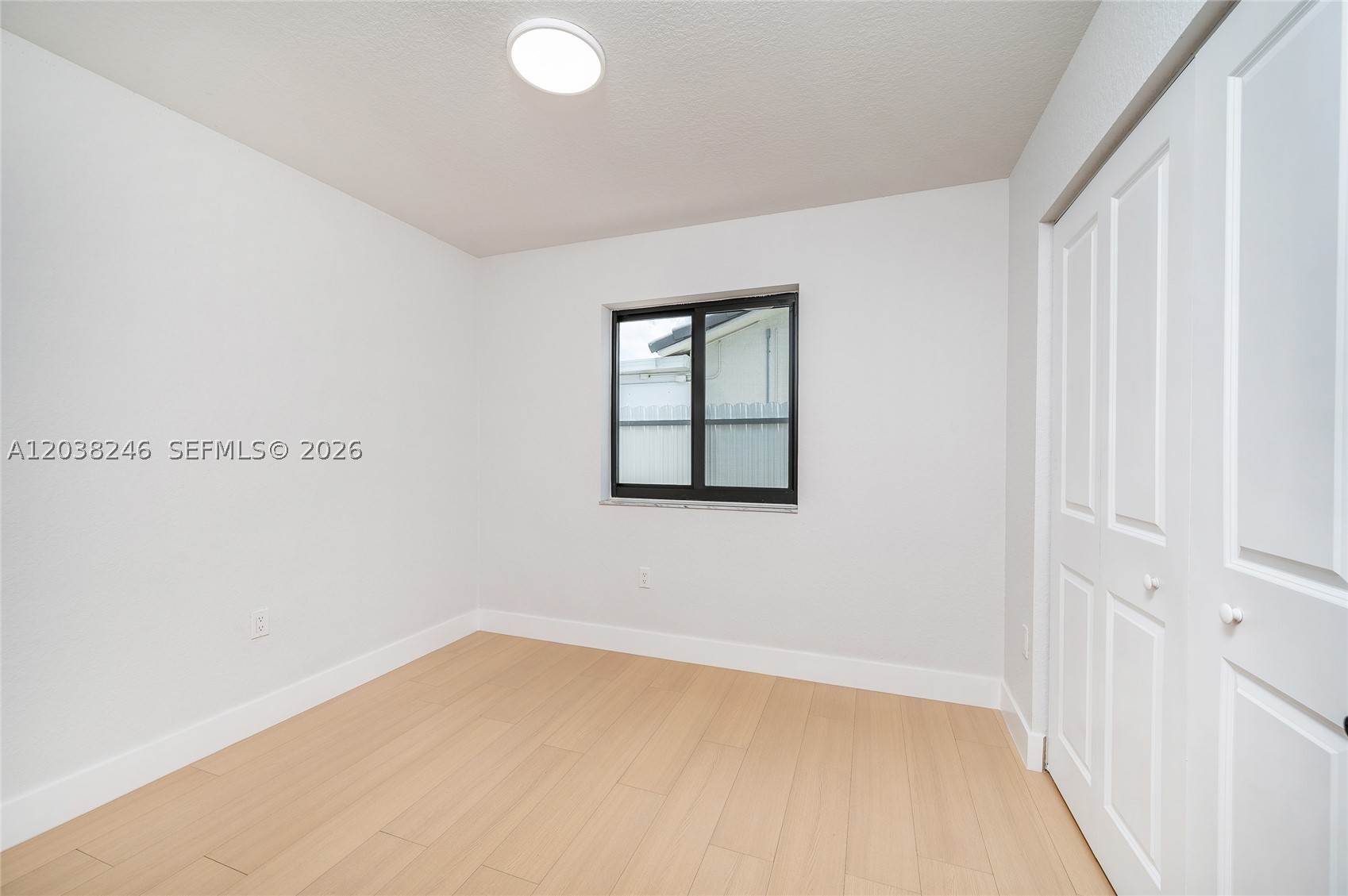 A12038246 Property Photo 17