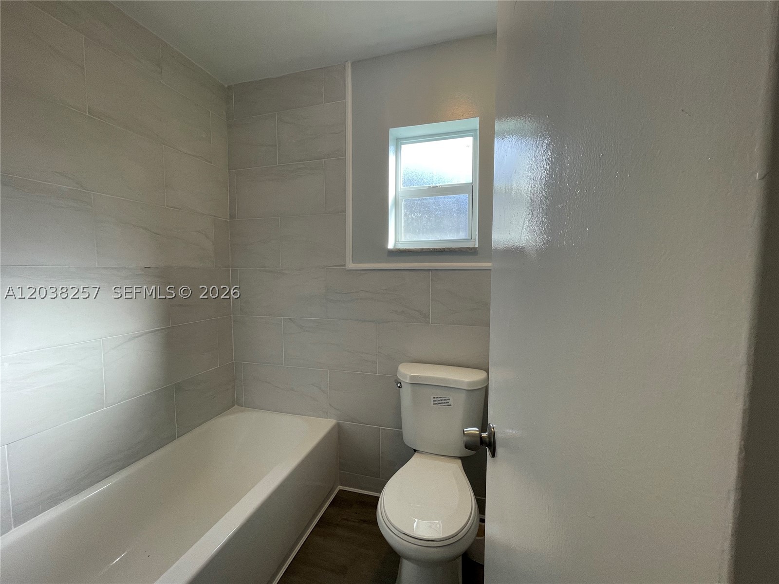 4102 Nw 79th Ave A Property Photo 6