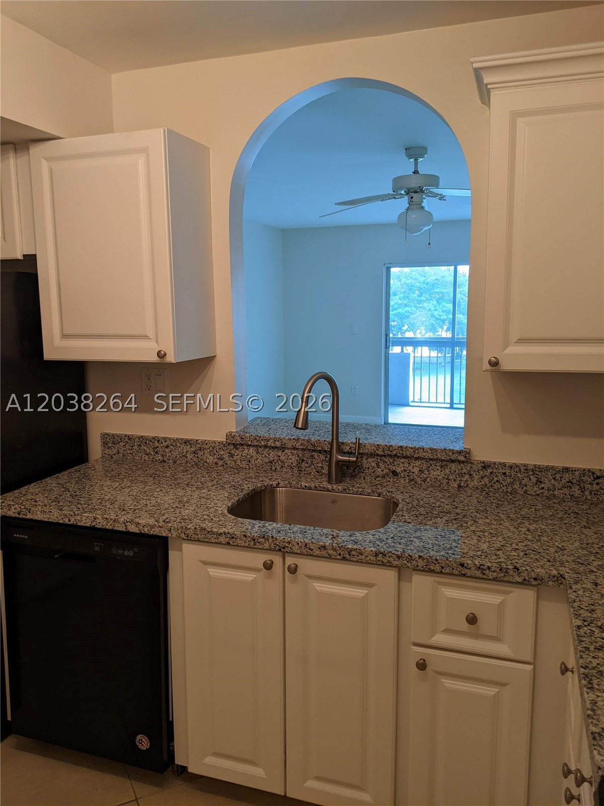 711 N Pine Island Rd 314 Property Photo 1