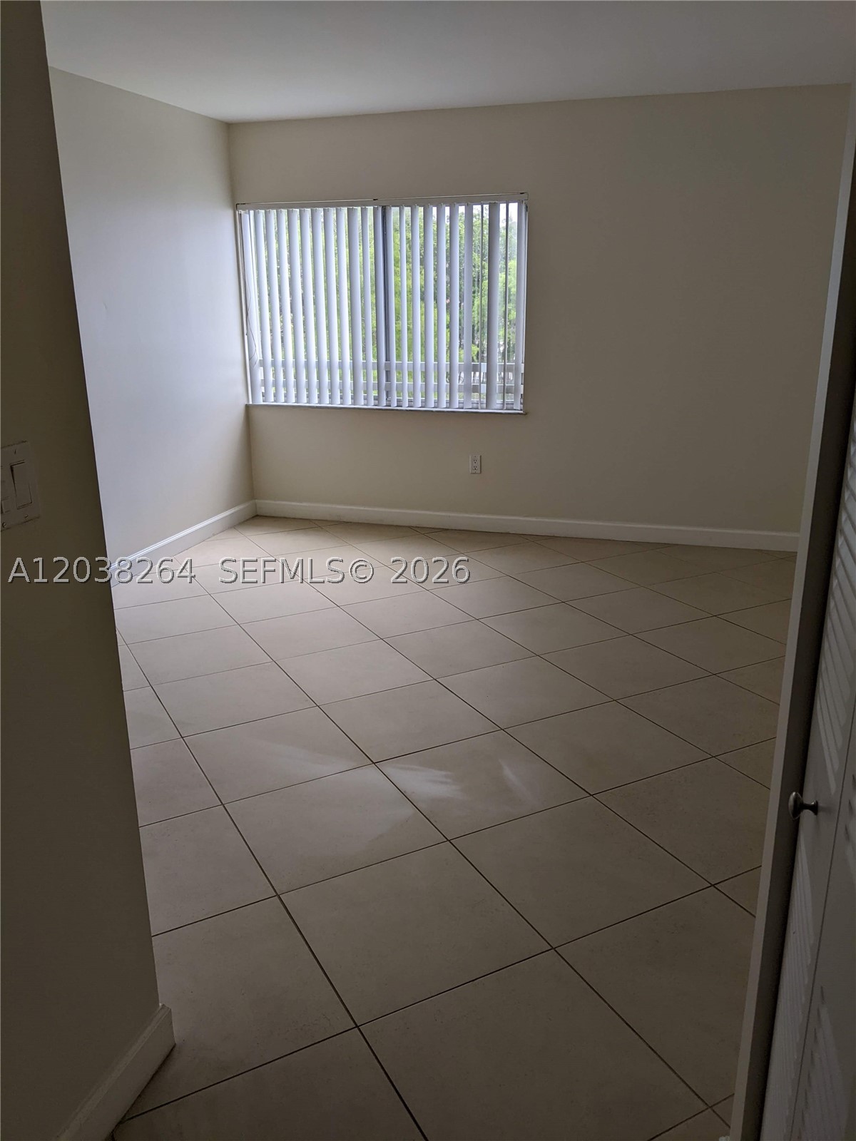 711 N Pine Island Rd 314 Property Photo 9