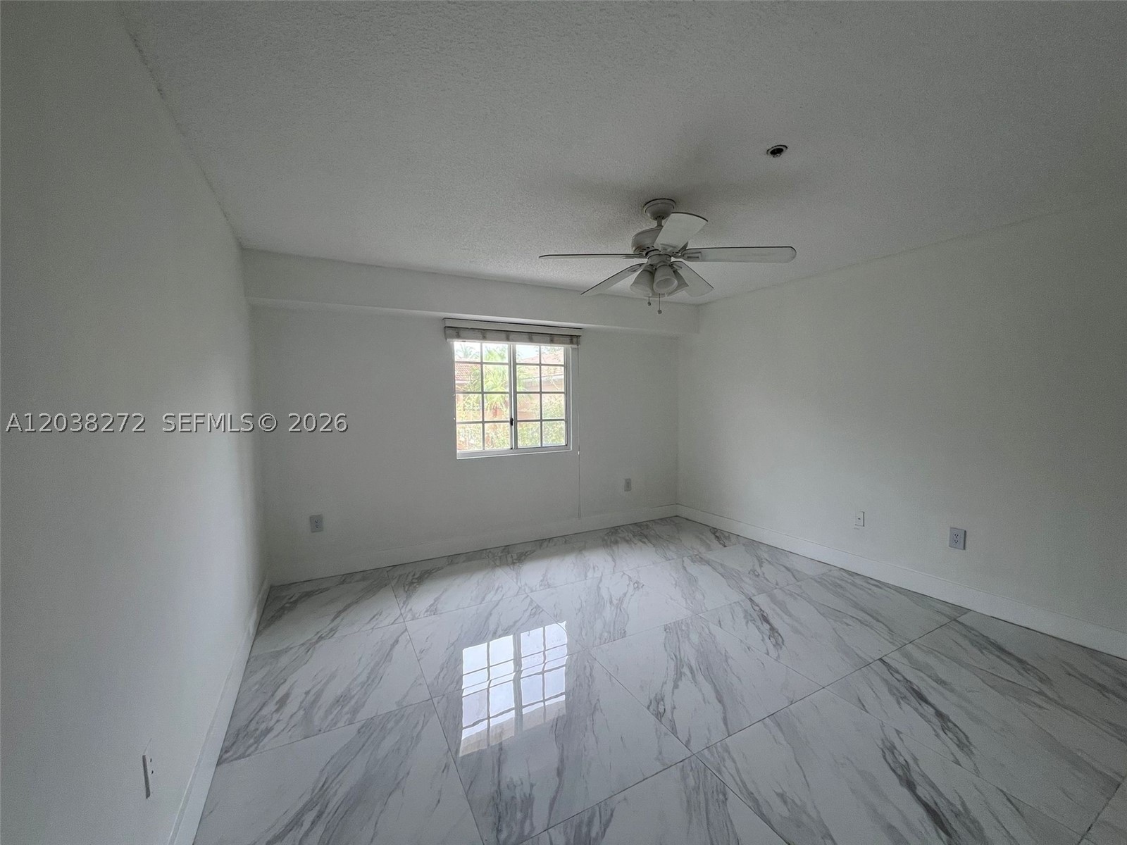 2961 Ne 185th St 1601 Property Photo 6