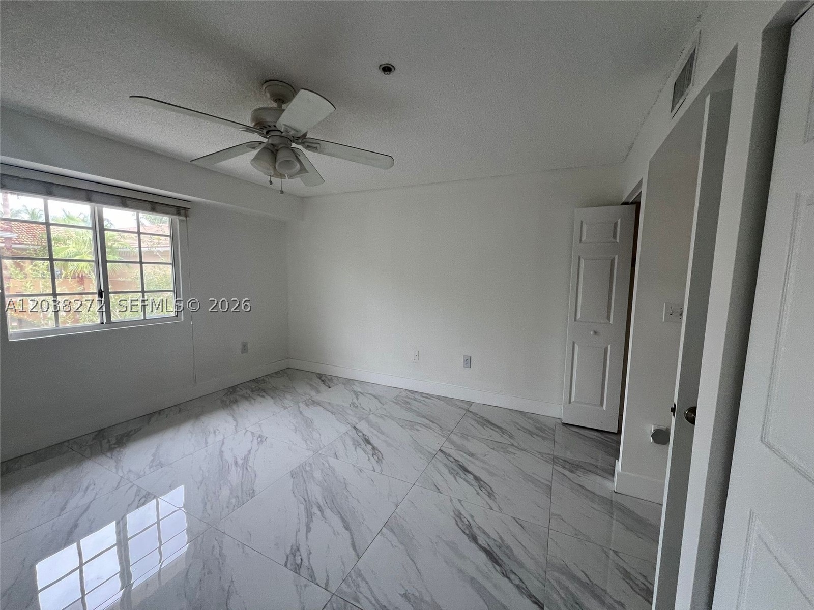 2961 Ne 185th St 1601 Property Photo 8