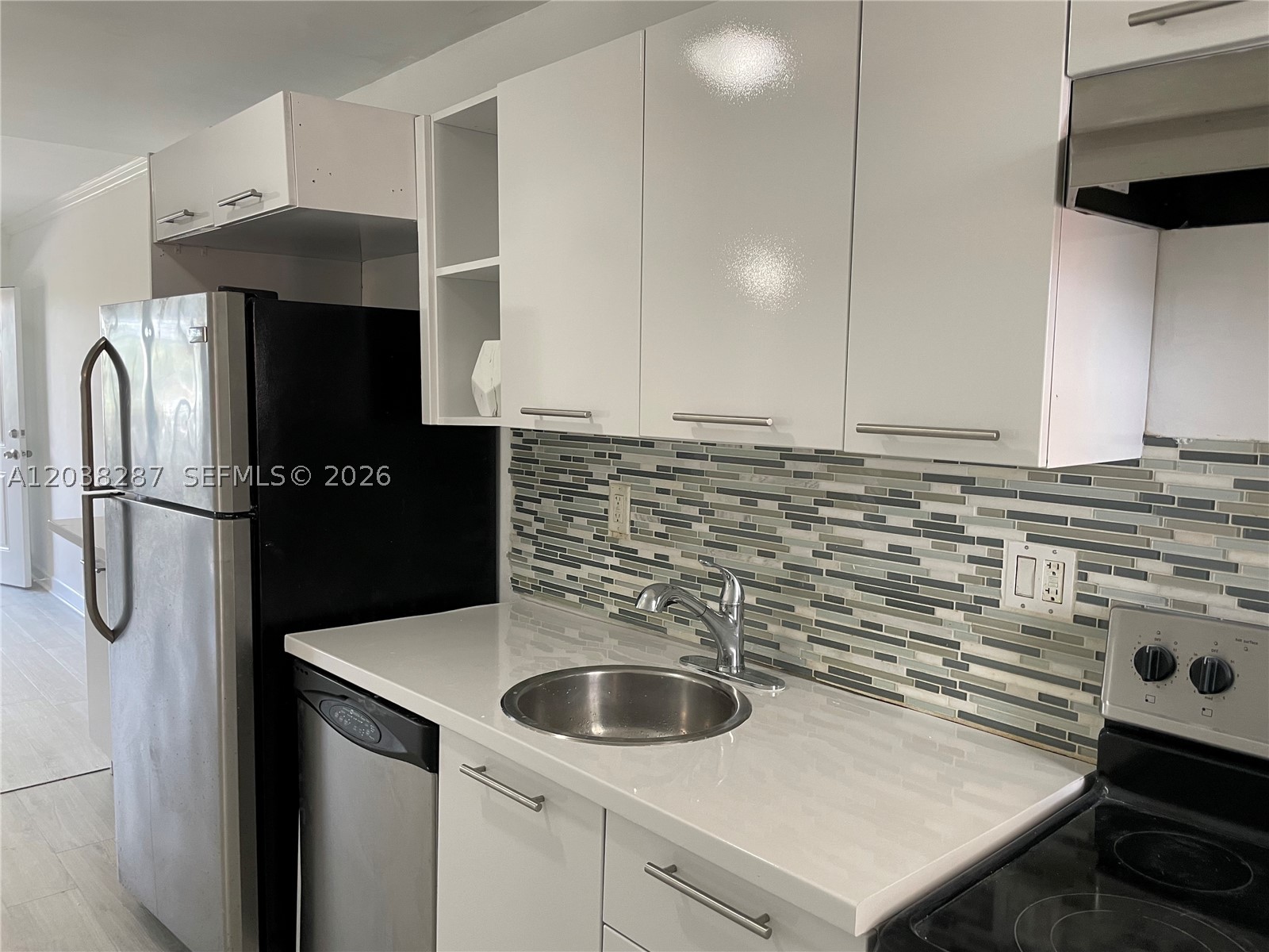 1450 Ne 170th St 305 Property Photo 5