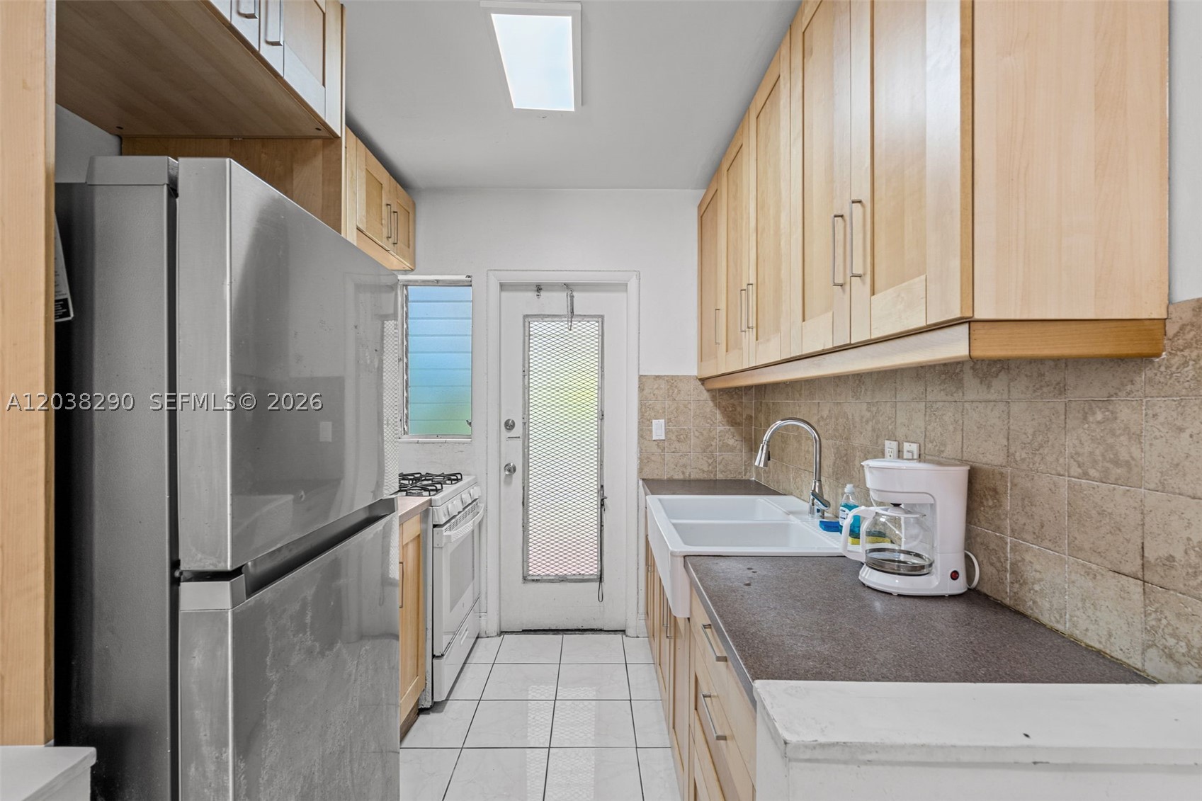 7840 Harding Ave 3 Property Photo 12