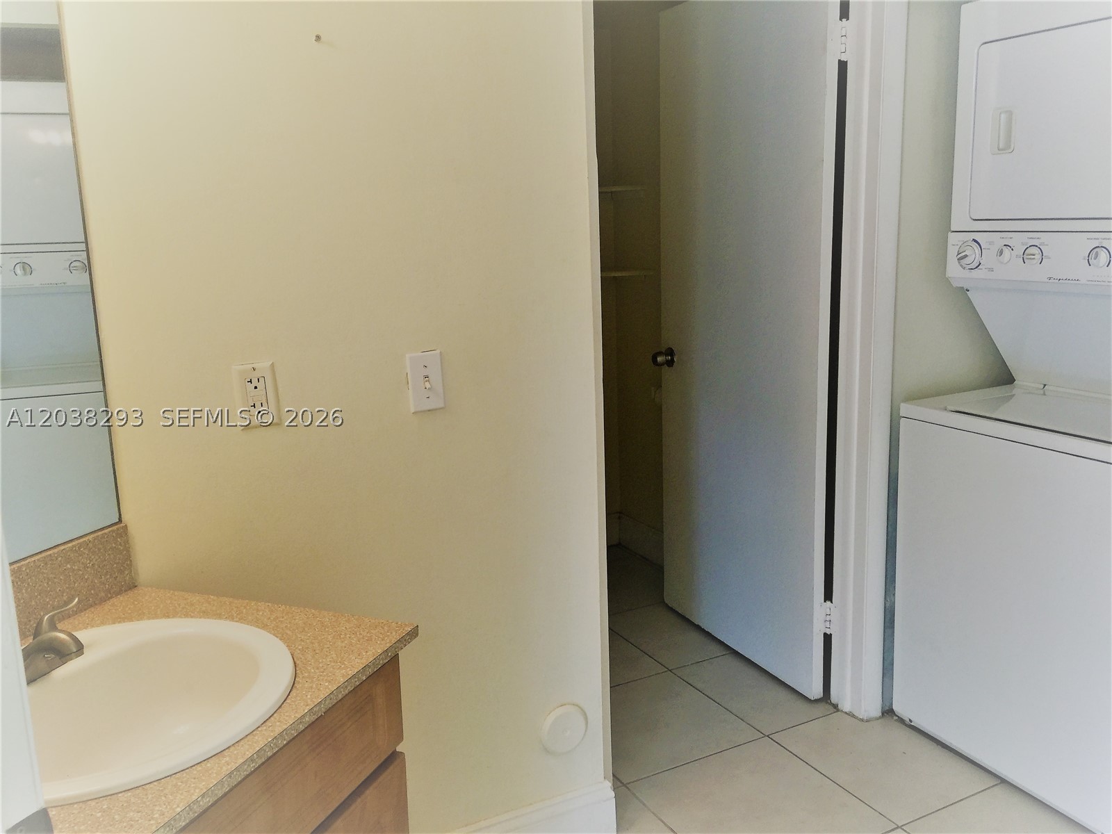 8255 Sw 152nd Ave E-101 Property Photo 15