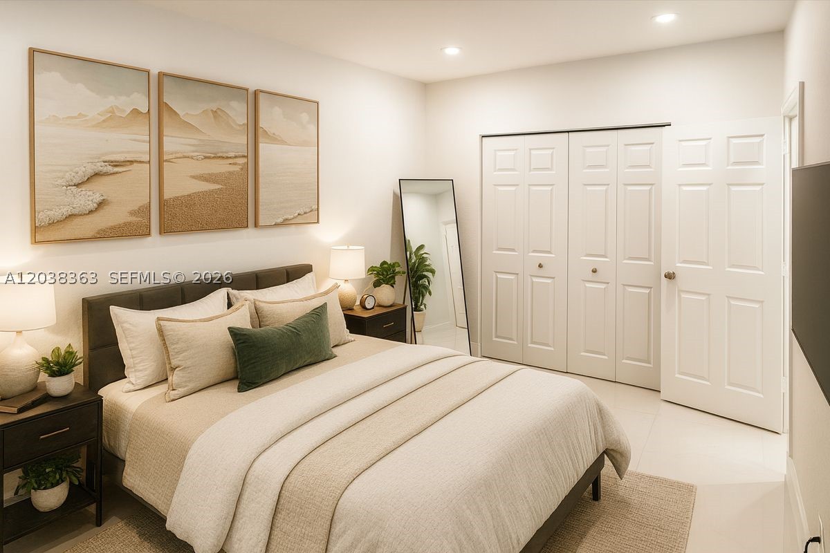 733 Michigan Ave 9 Property Photo 8
