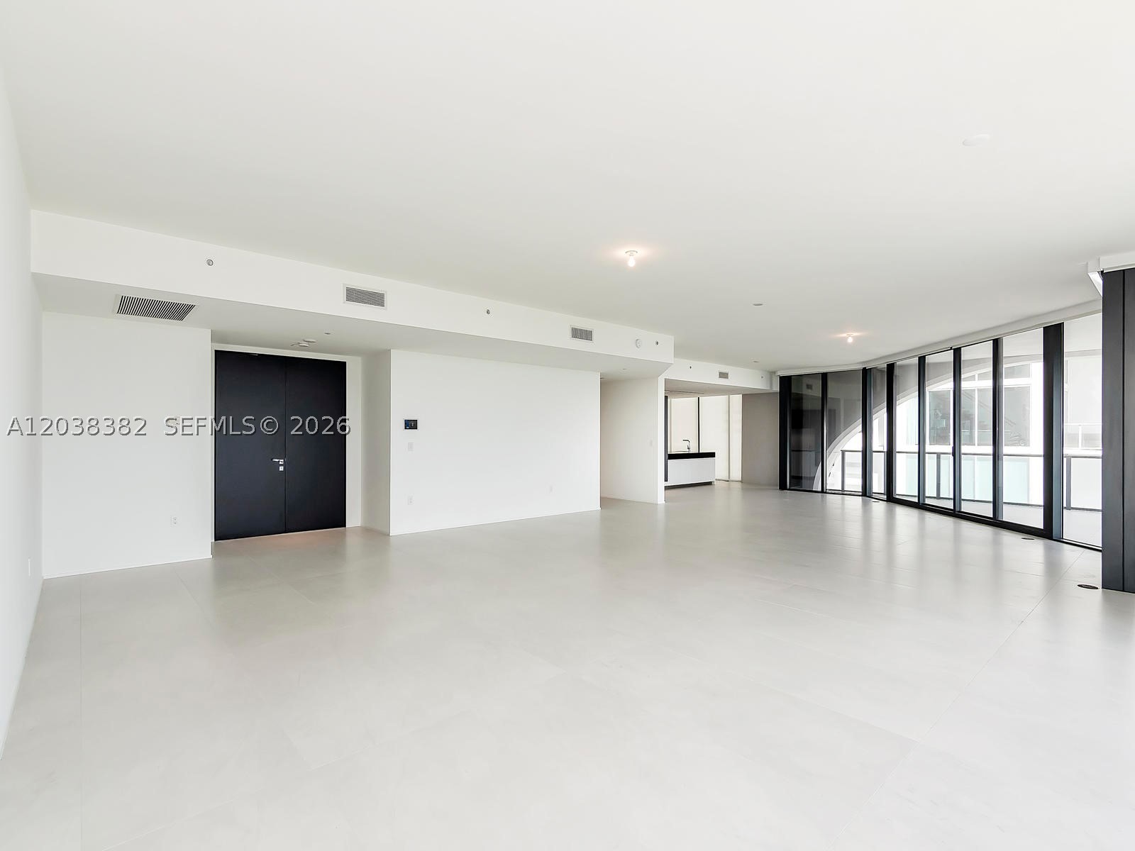 1000 Biscayne Blvd 2002 Property Photo 3
