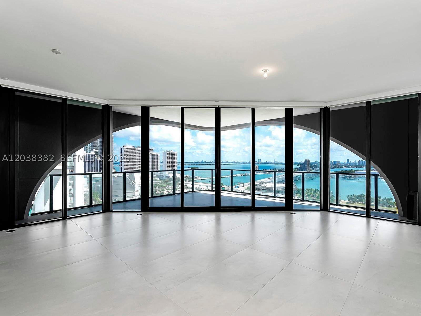 1000 Biscayne Blvd 2002 Property Photo 5