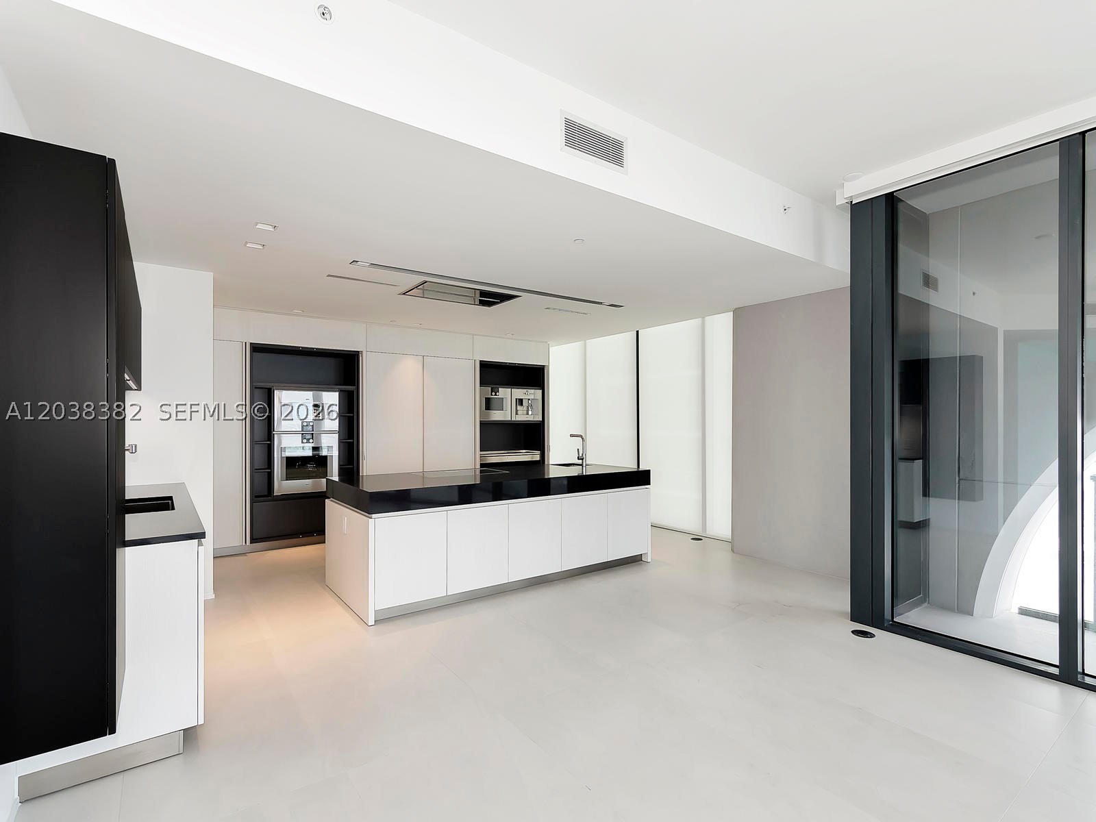 1000 Biscayne Blvd 2002 Property Photo 12