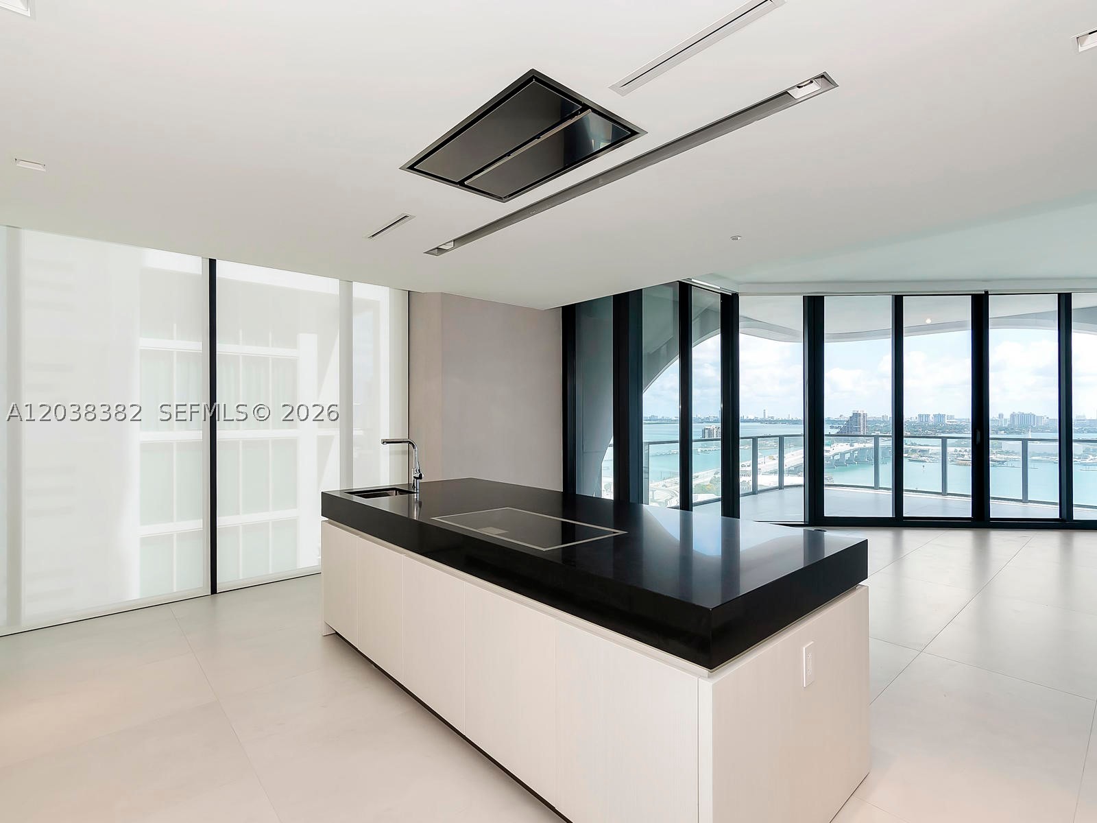 1000 Biscayne Blvd 2002 Property Photo 19