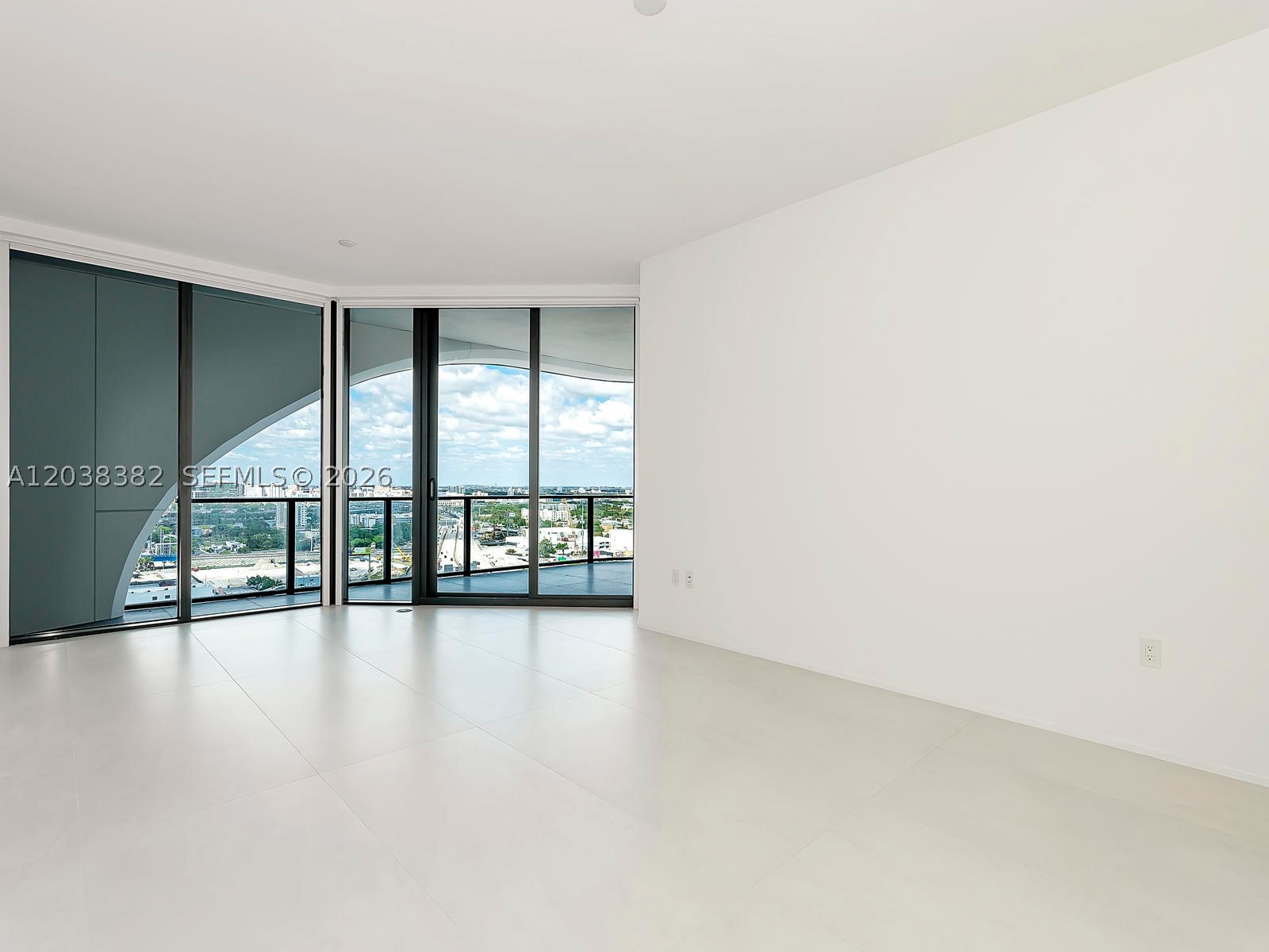 1000 Biscayne Blvd 2002 Property Photo 22