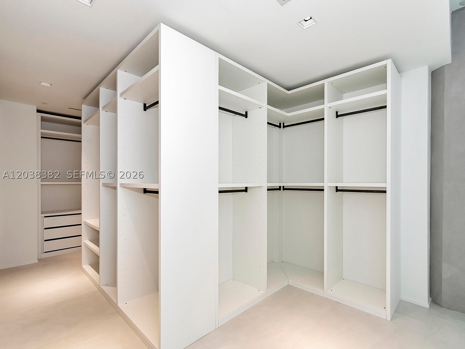 1000 Biscayne Blvd 2002 Property Photo 35