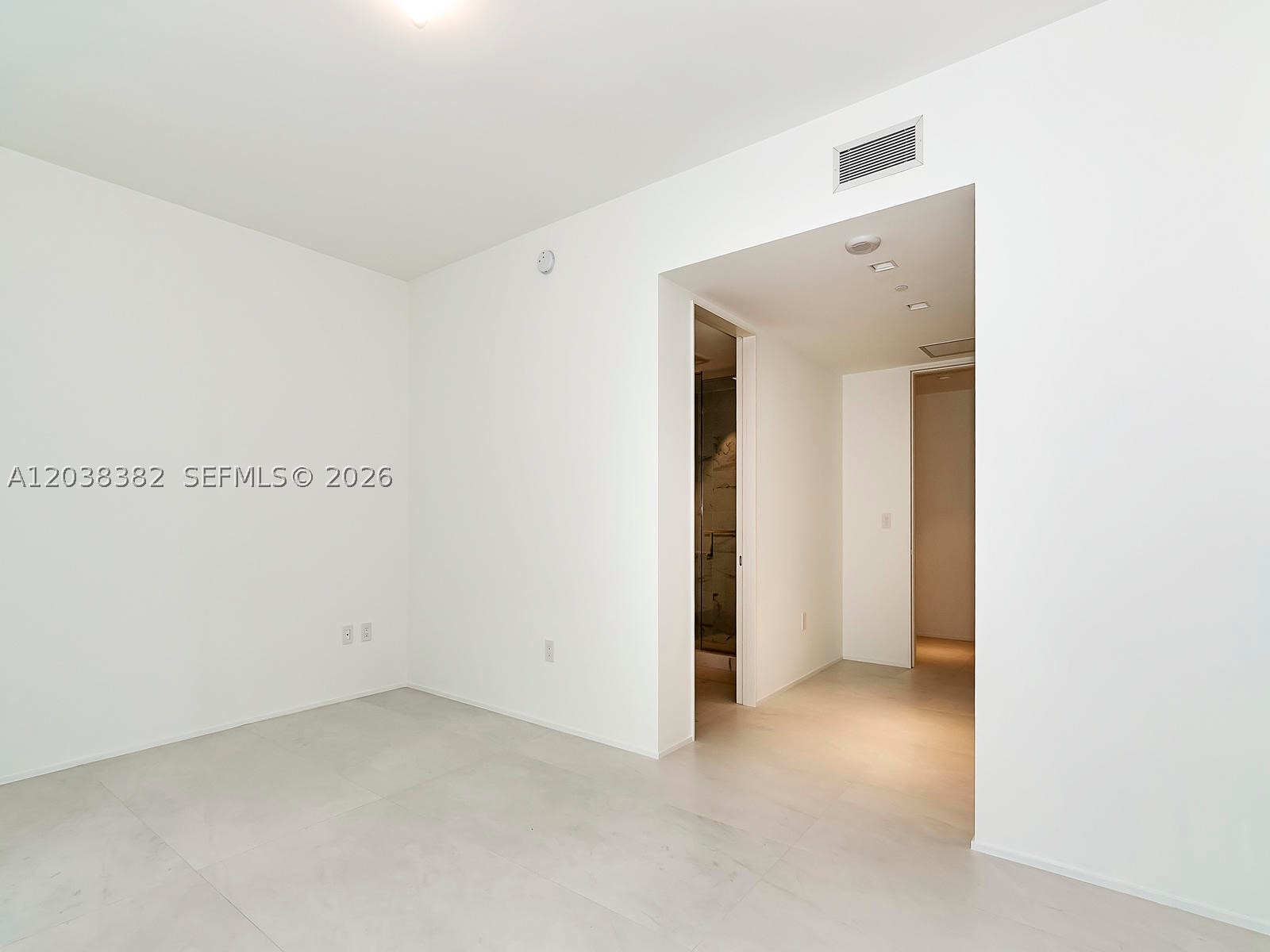 1000 Biscayne Blvd 2002 Property Photo 43