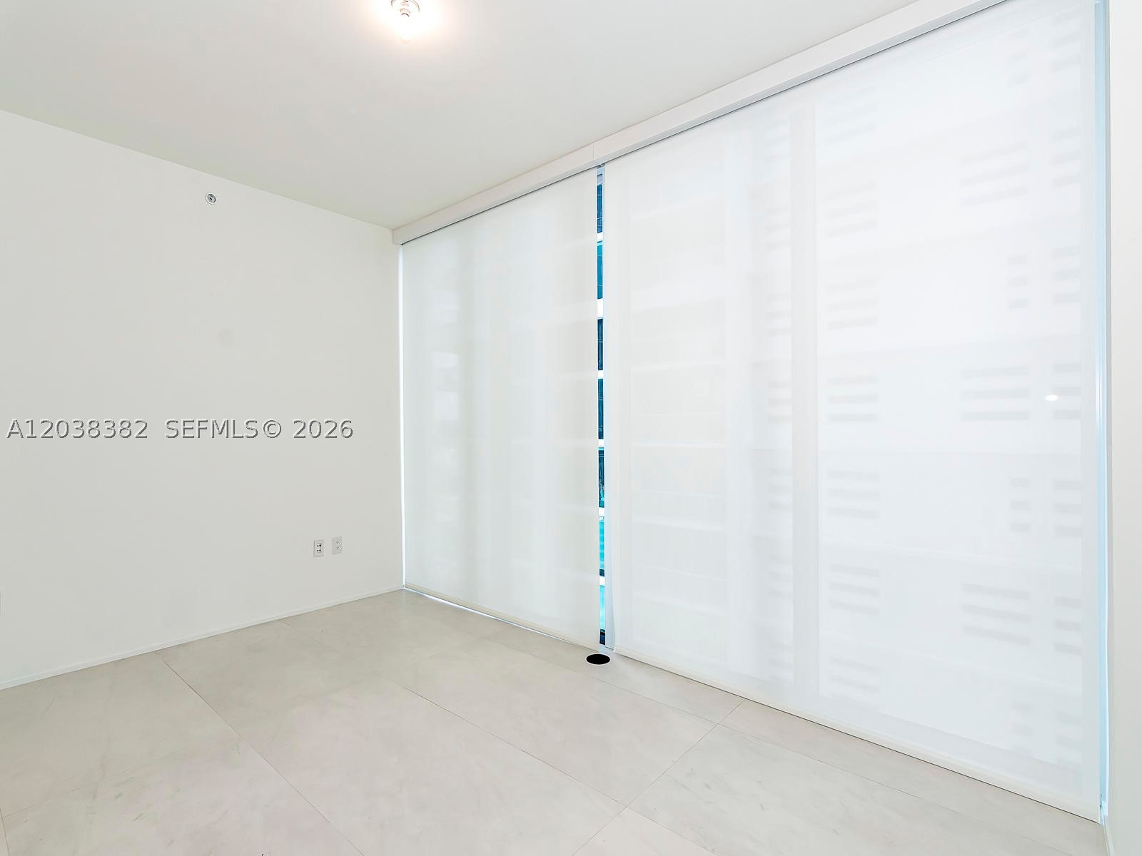 1000 Biscayne Blvd 2002 Property Photo 44
