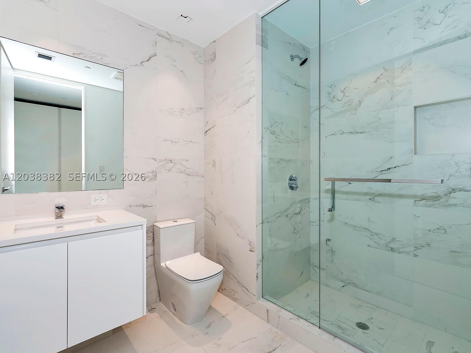 1000 Biscayne Blvd 2002 Property Photo 45