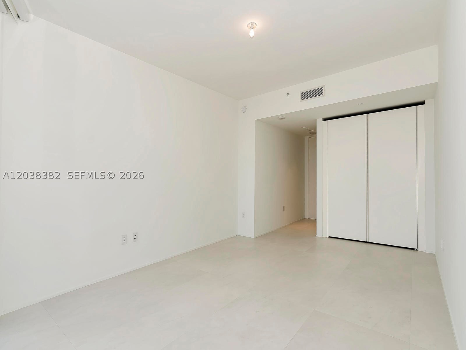 1000 Biscayne Blvd 2002 Property Photo 52