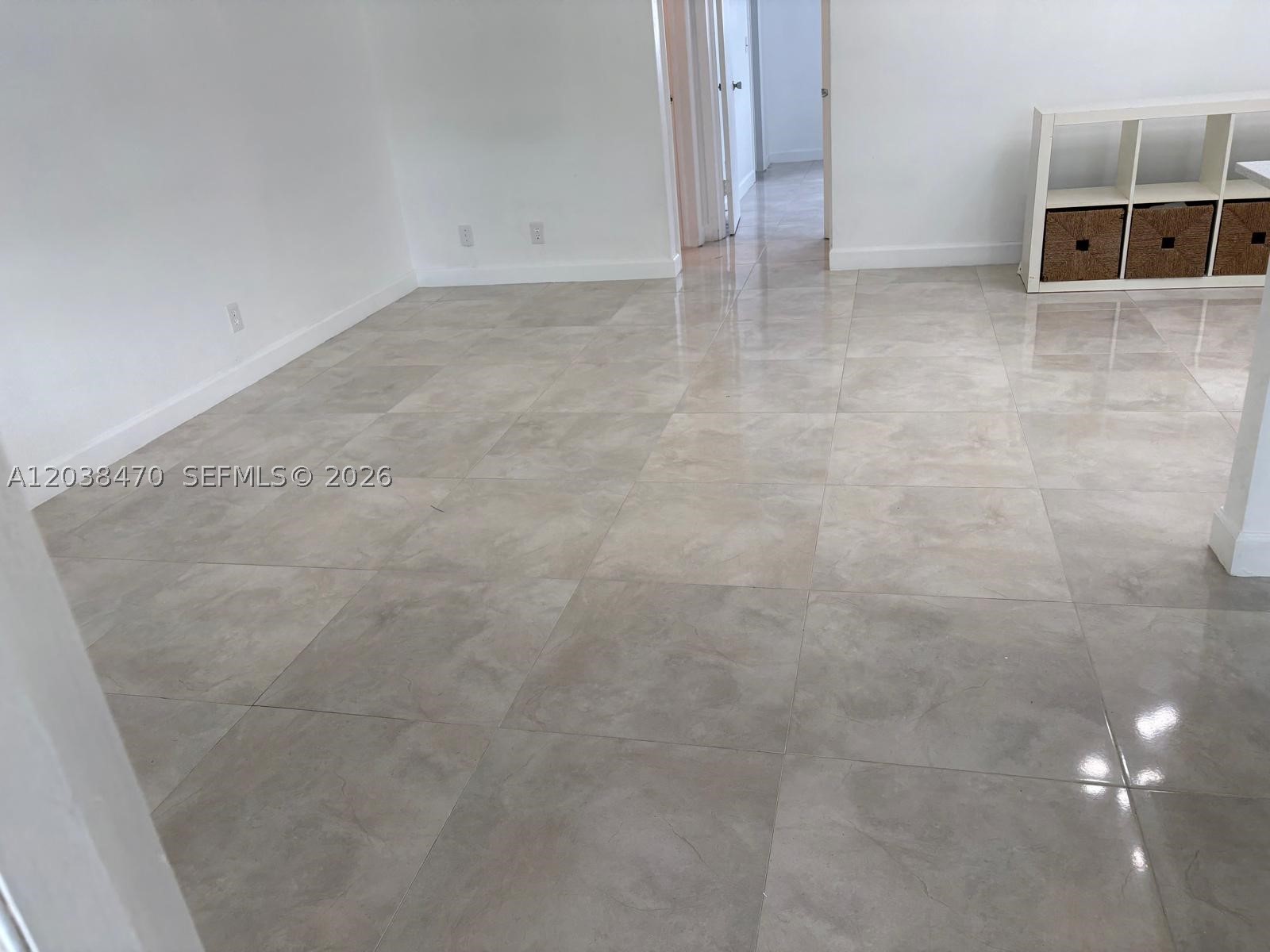 541 Blue Heron Dr 215 Property Photo 2