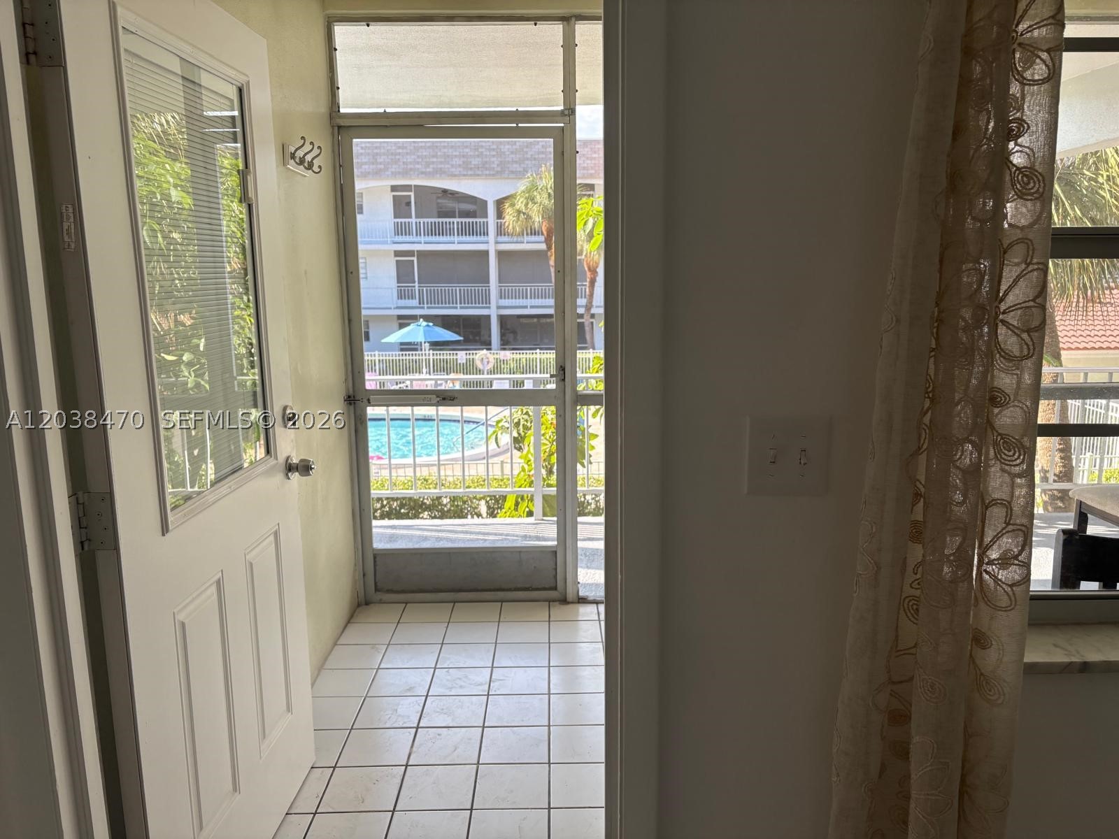 541 Blue Heron Dr 215 Property Photo 12