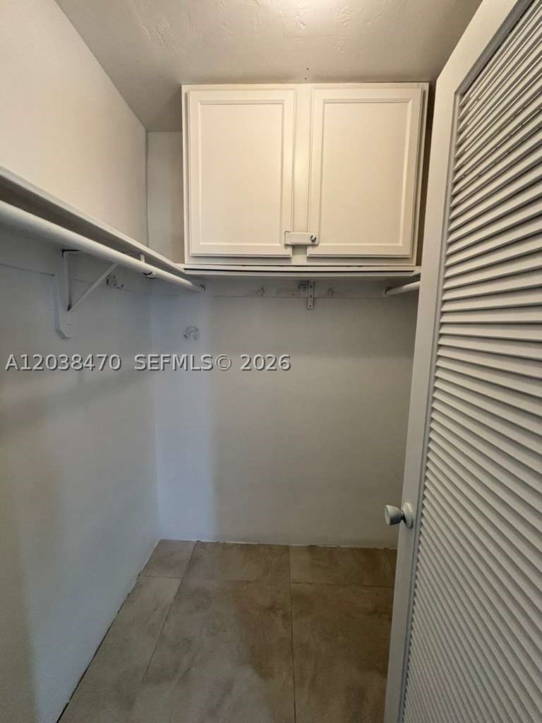 541 Blue Heron Dr 215 Property Photo 14