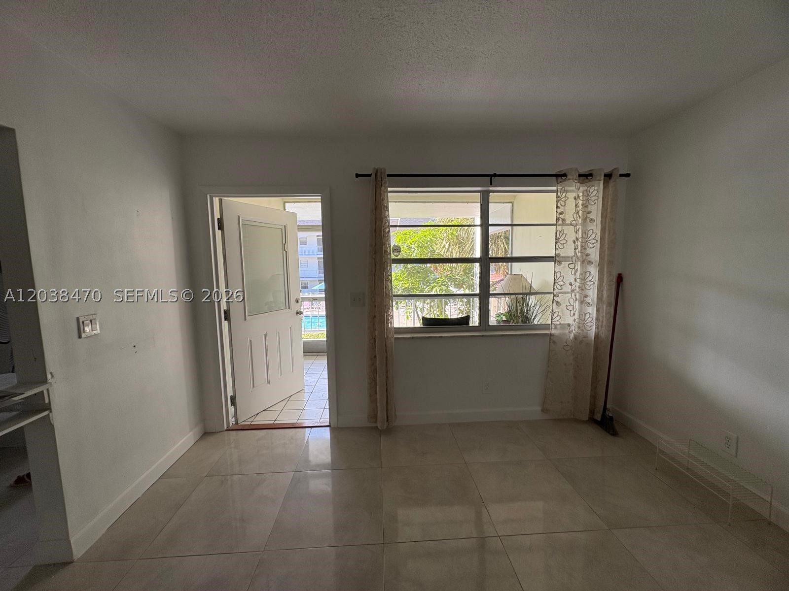 541 Blue Heron Dr 215 Property Photo 15