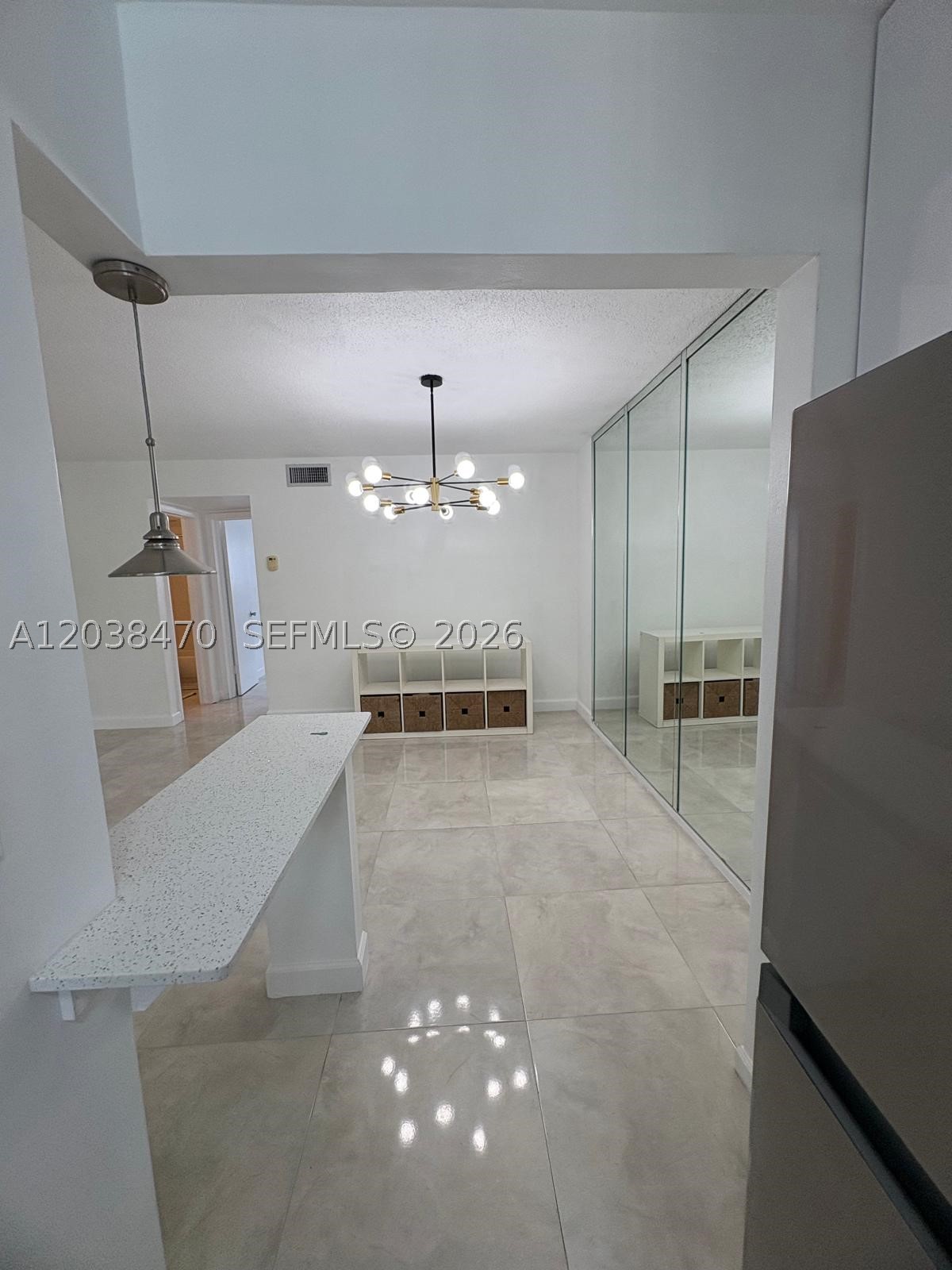 541 Blue Heron Dr 215 Property Photo 19