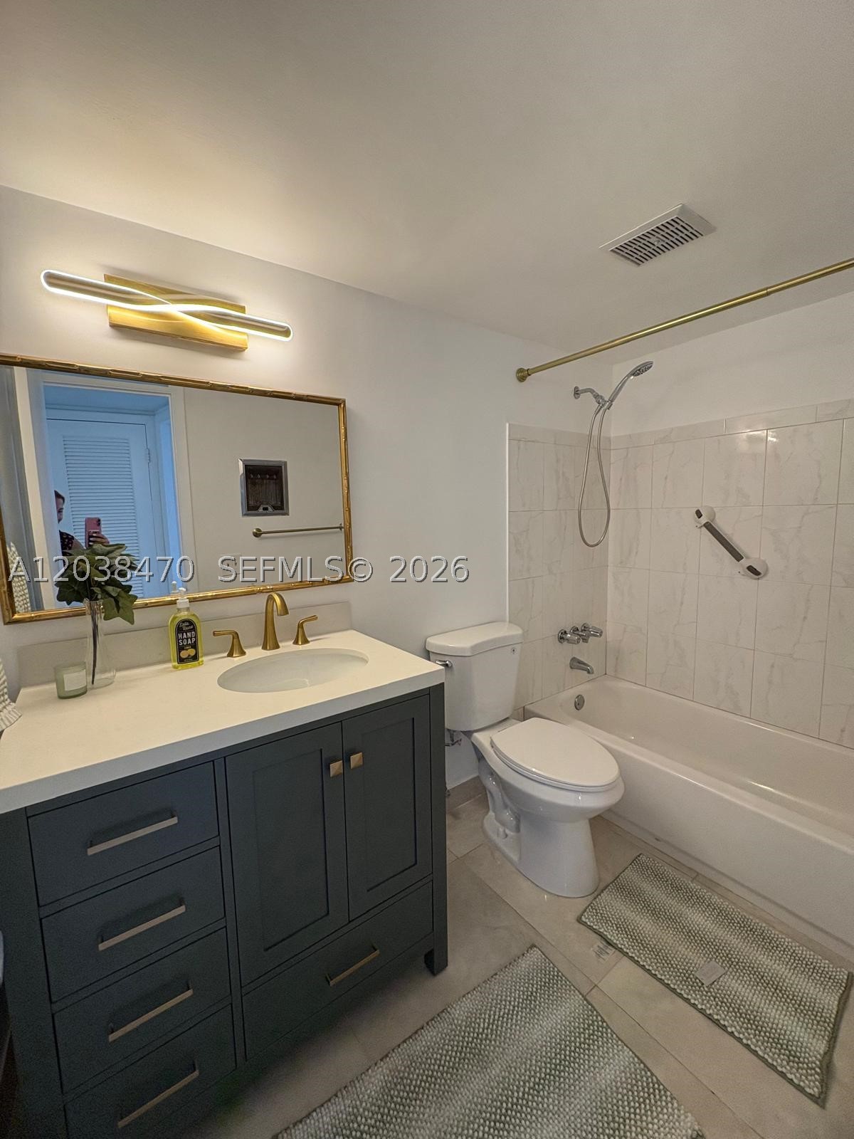 541 Blue Heron Dr 215 Property Photo 21