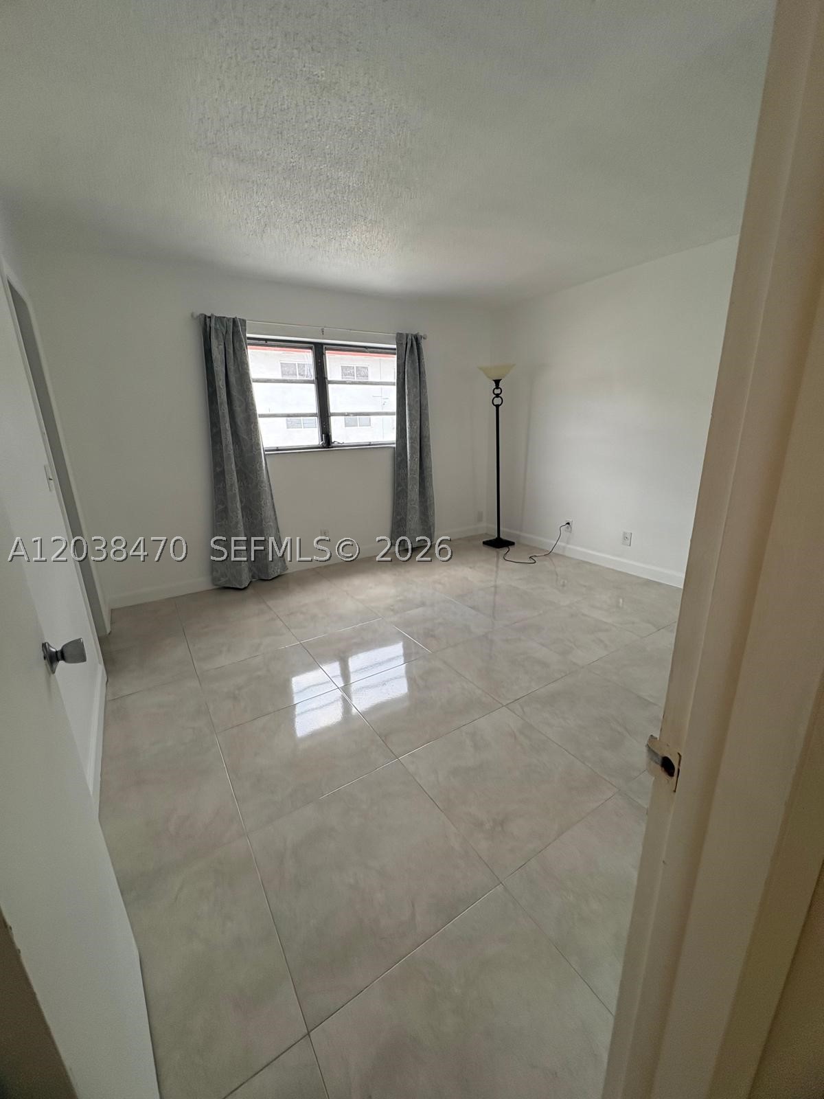 541 Blue Heron Dr 215 Property Photo 24