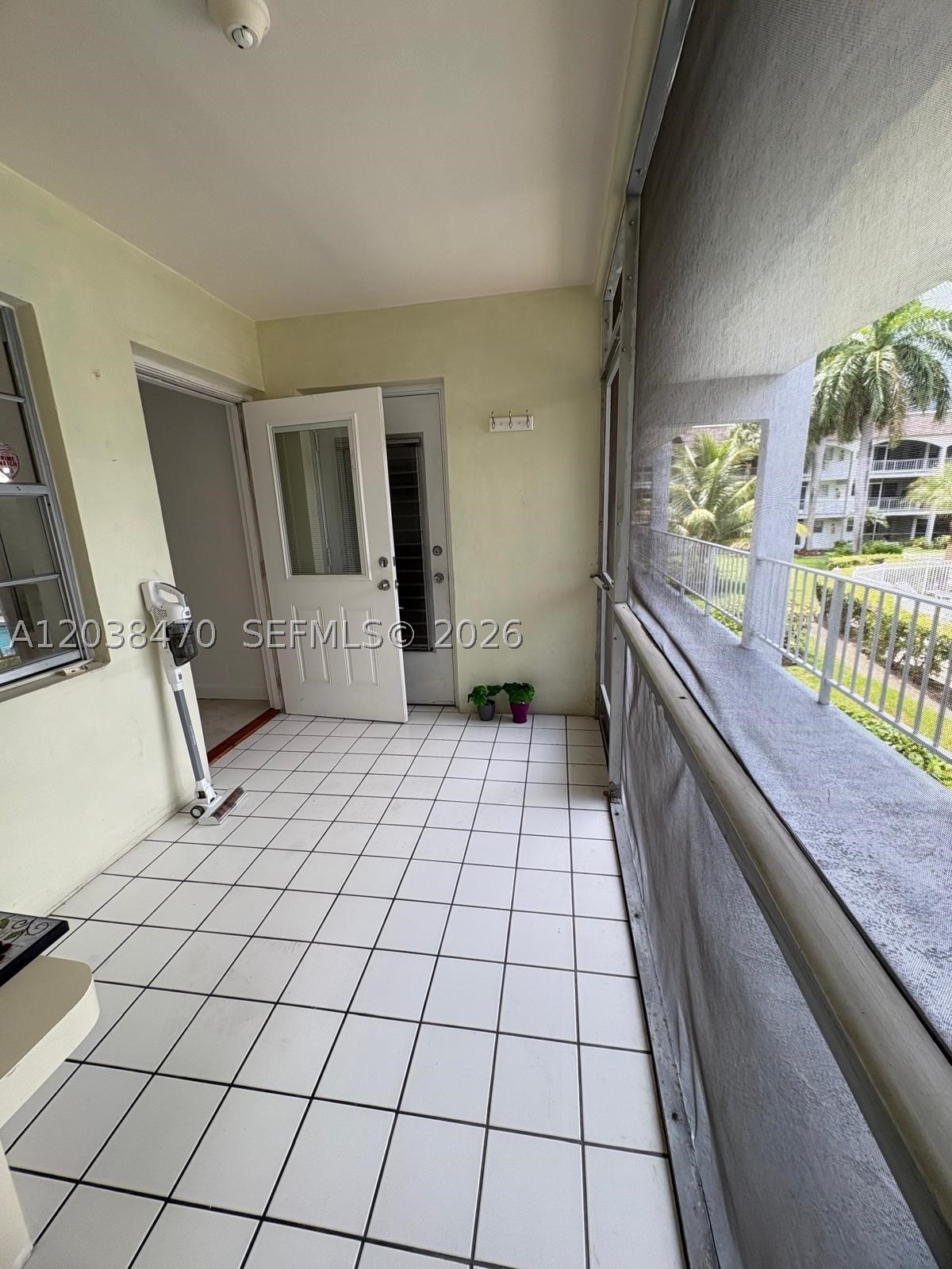 541 Blue Heron Dr 215 Property Photo 32