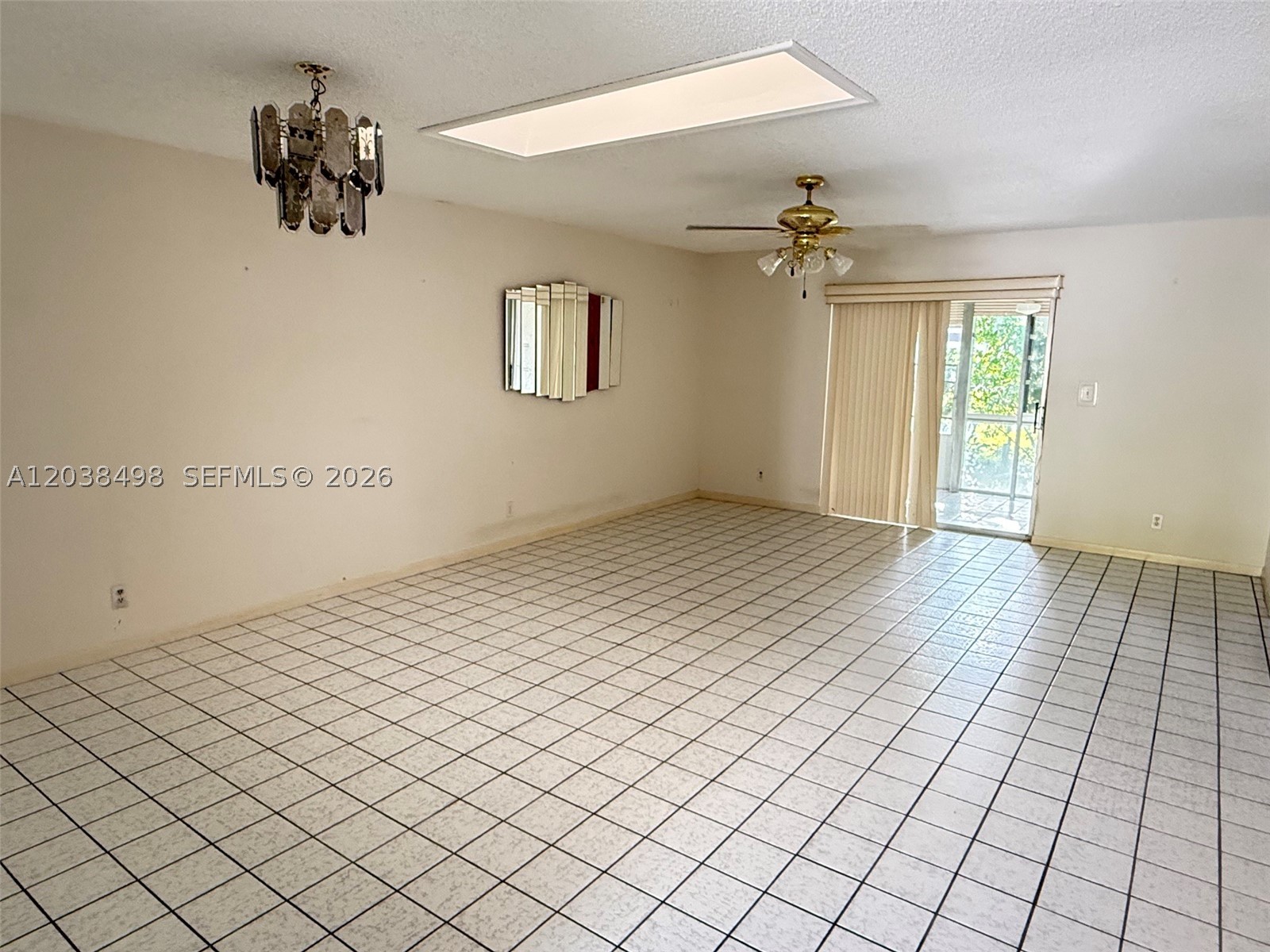 417 Sw Natura Ave A Property Photo 6