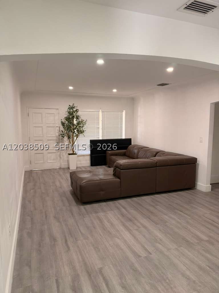 2920 Sw 15th St Property Photo 12