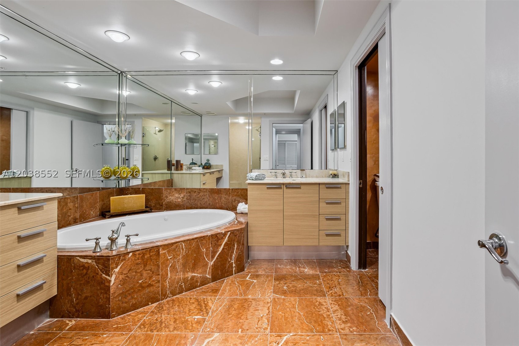 3535 S Ocean Dr 1703 Property Photo 17