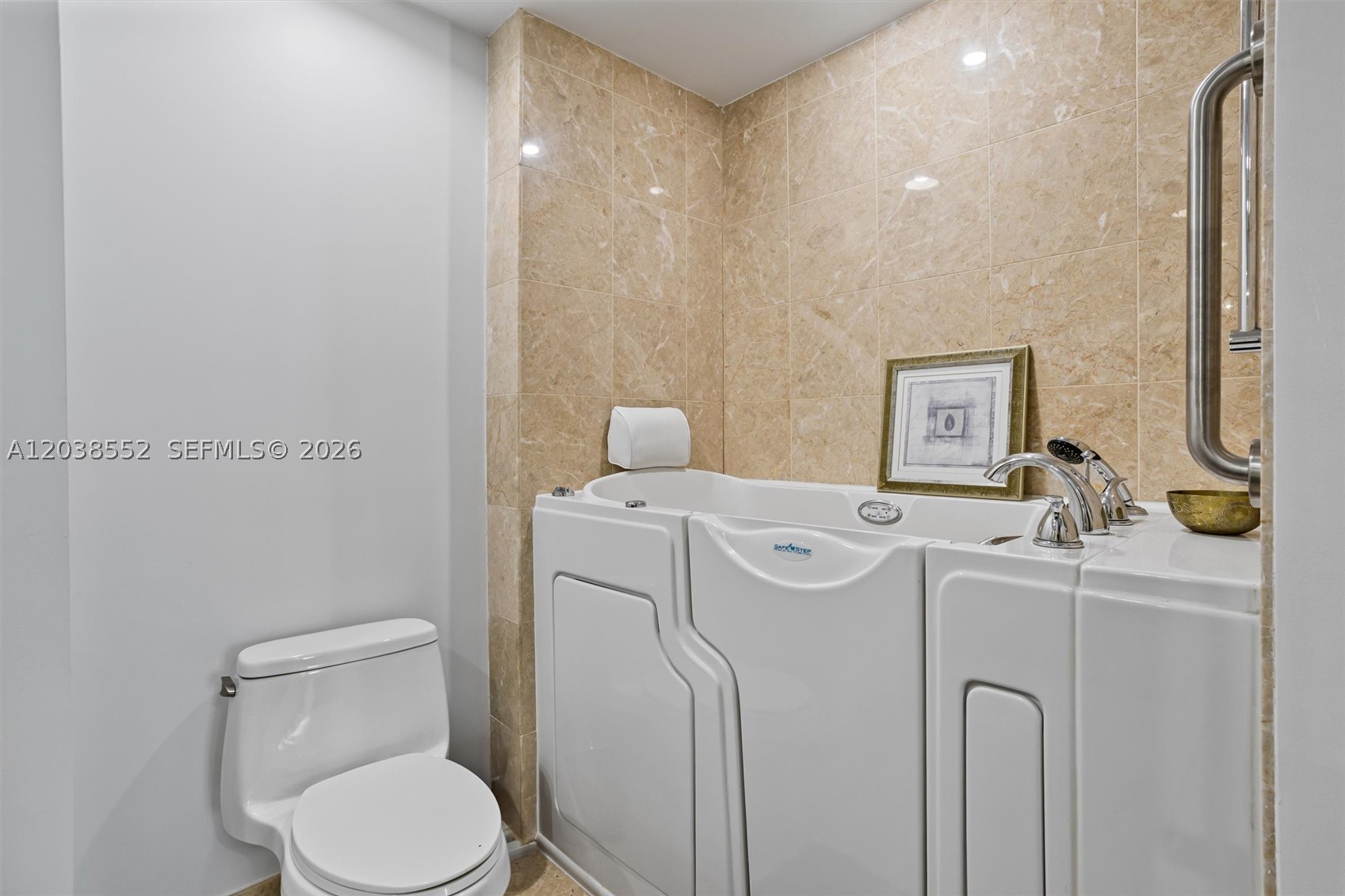 3535 S Ocean Dr 1703 Property Photo 35