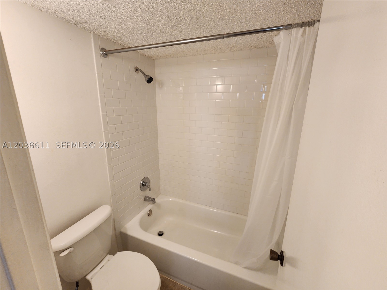 4401 W Mcnab Rd 16 Property Photo 17