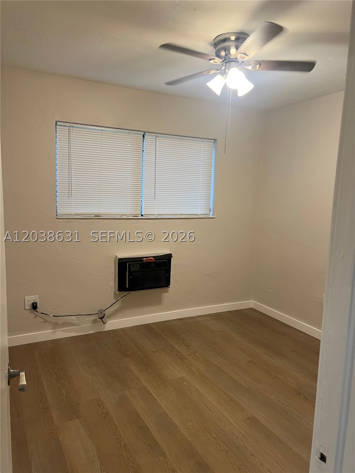 361 Sharar Ave 6 Property Photo 7