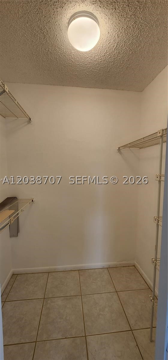 931 Ne 199th St 202-22 Property Photo 12