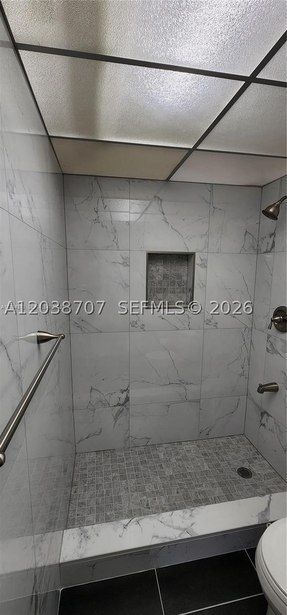 931 Ne 199th St 202-22 Property Photo 15