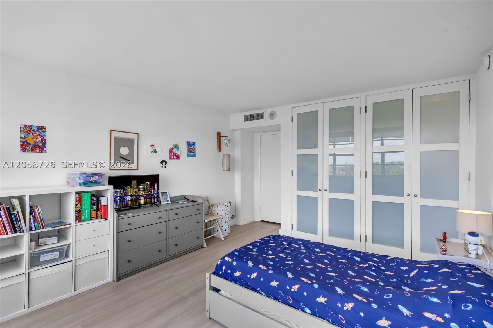 150 Ocean Lane Dr 7c Property Photo 17