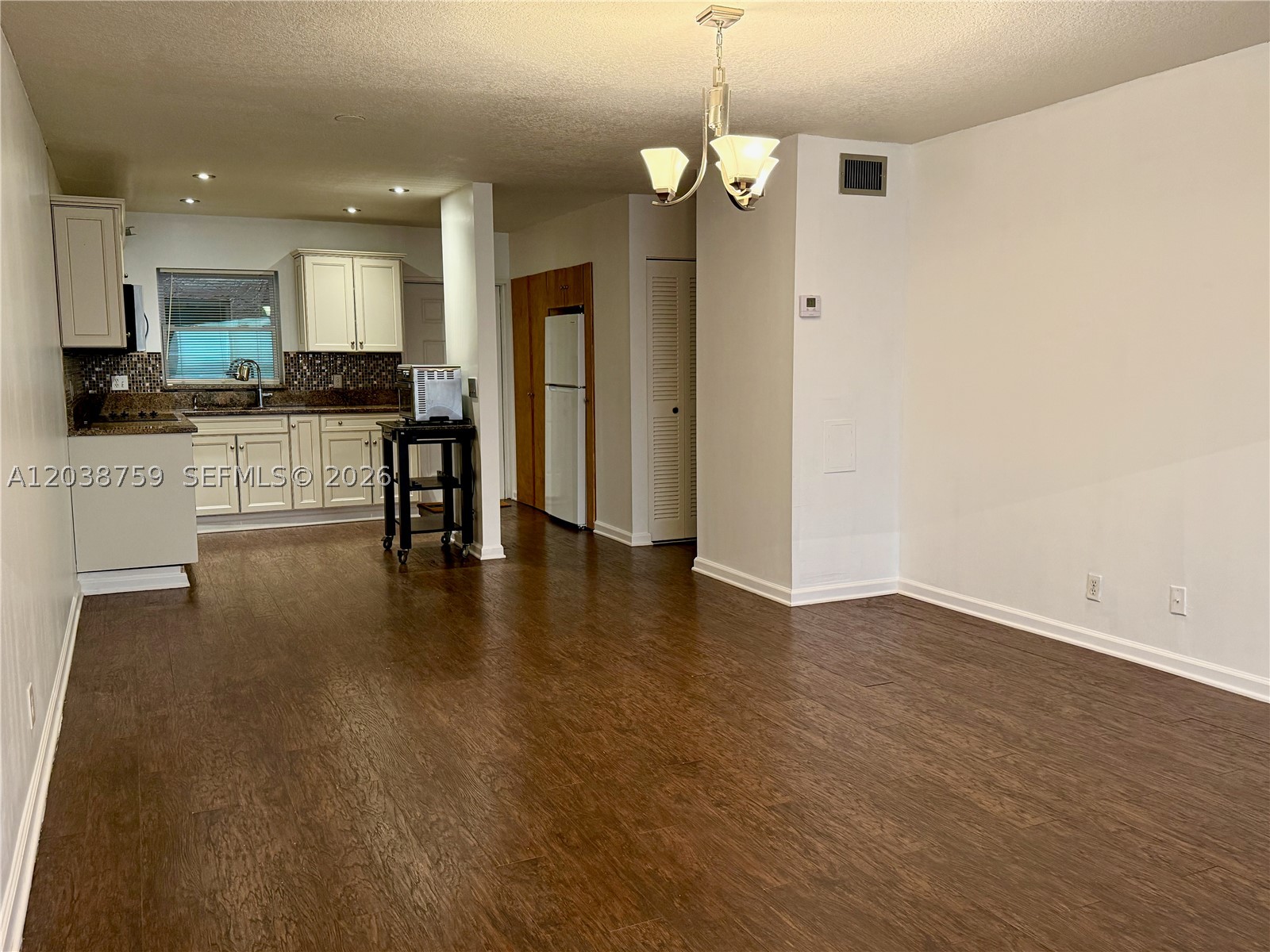 3048 E Sunrise Lakes Dr 217 Property Photo 4