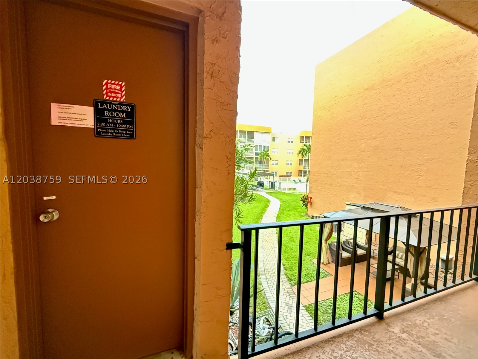 3048 E Sunrise Lakes Dr 217 Property Photo 18