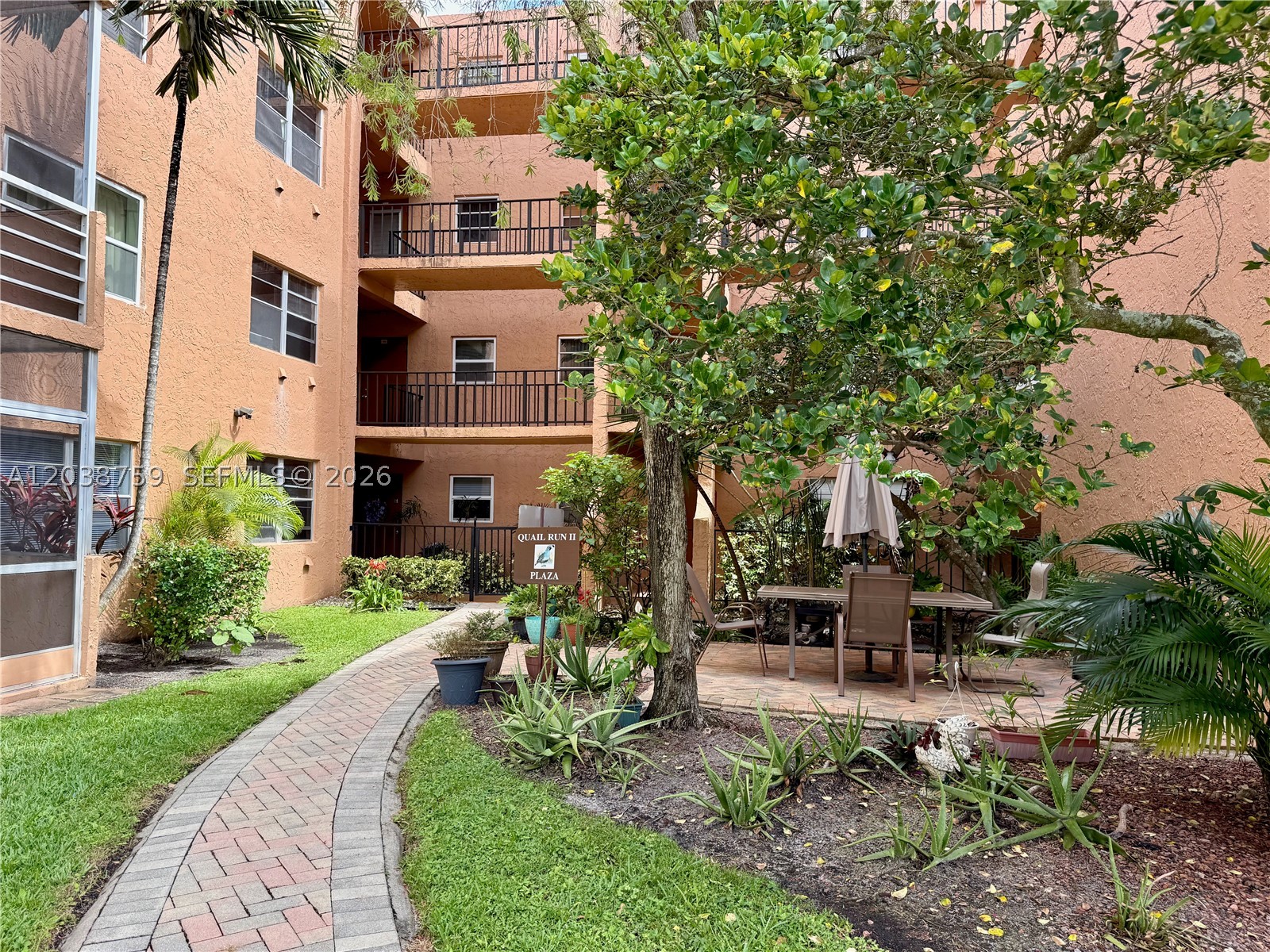 3048 E Sunrise Lakes Dr 217 Property Photo 26