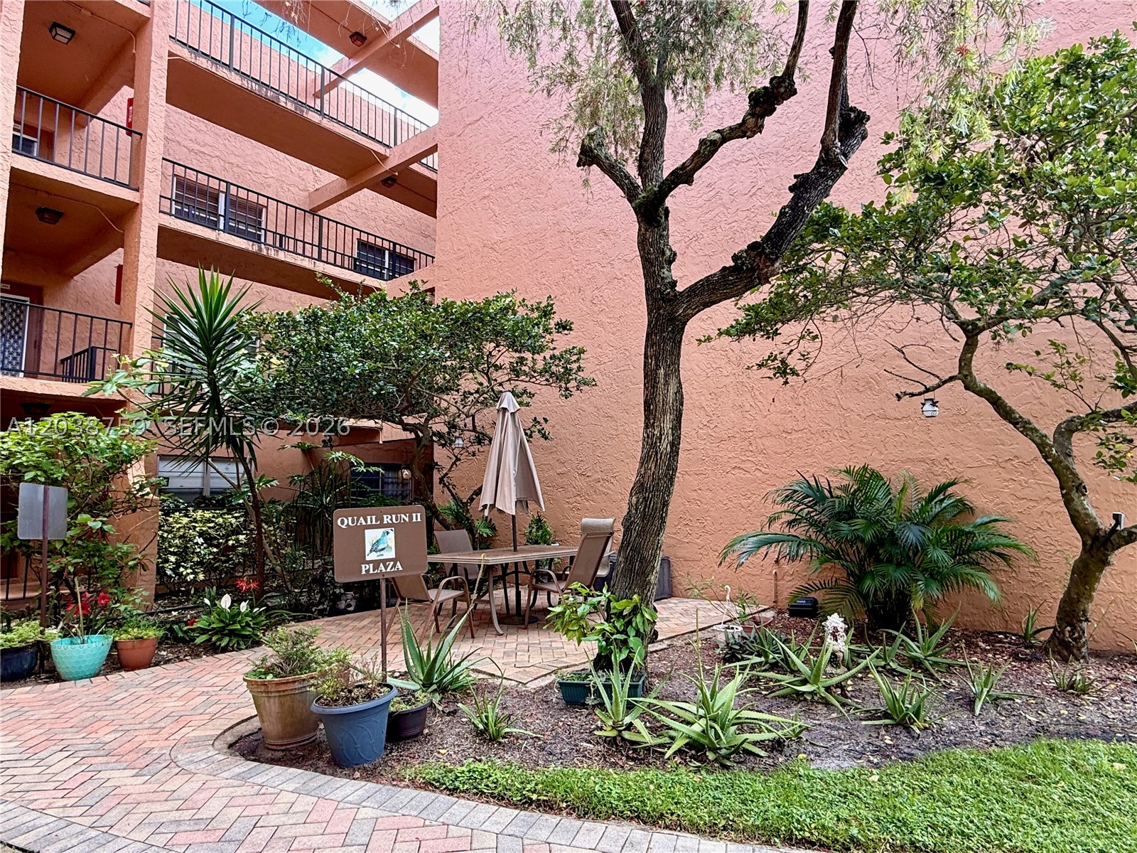 3048 E Sunrise Lakes Dr 217 Property Photo 27