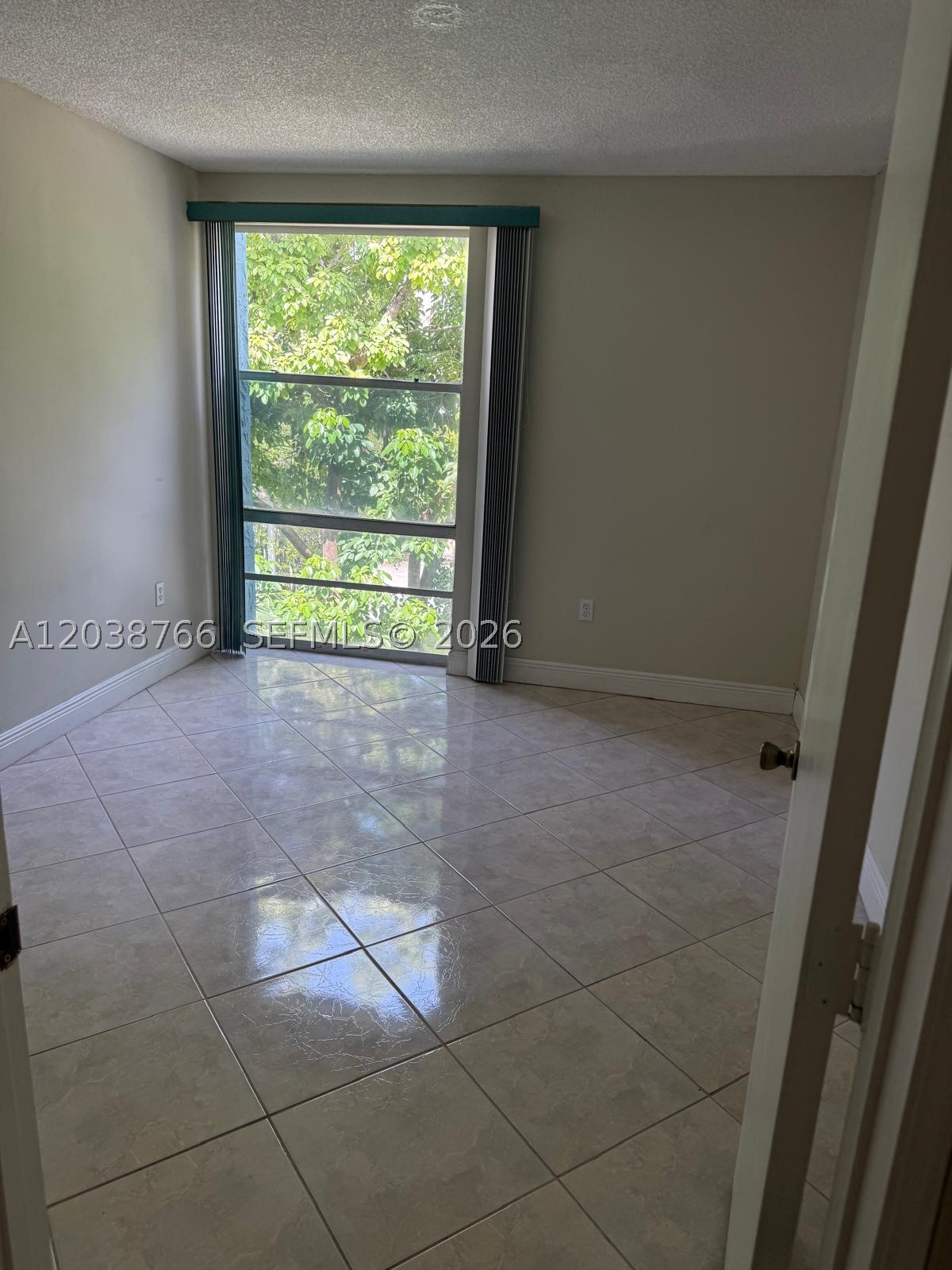 17570 Atlantic Blvd 407 Property Photo 8