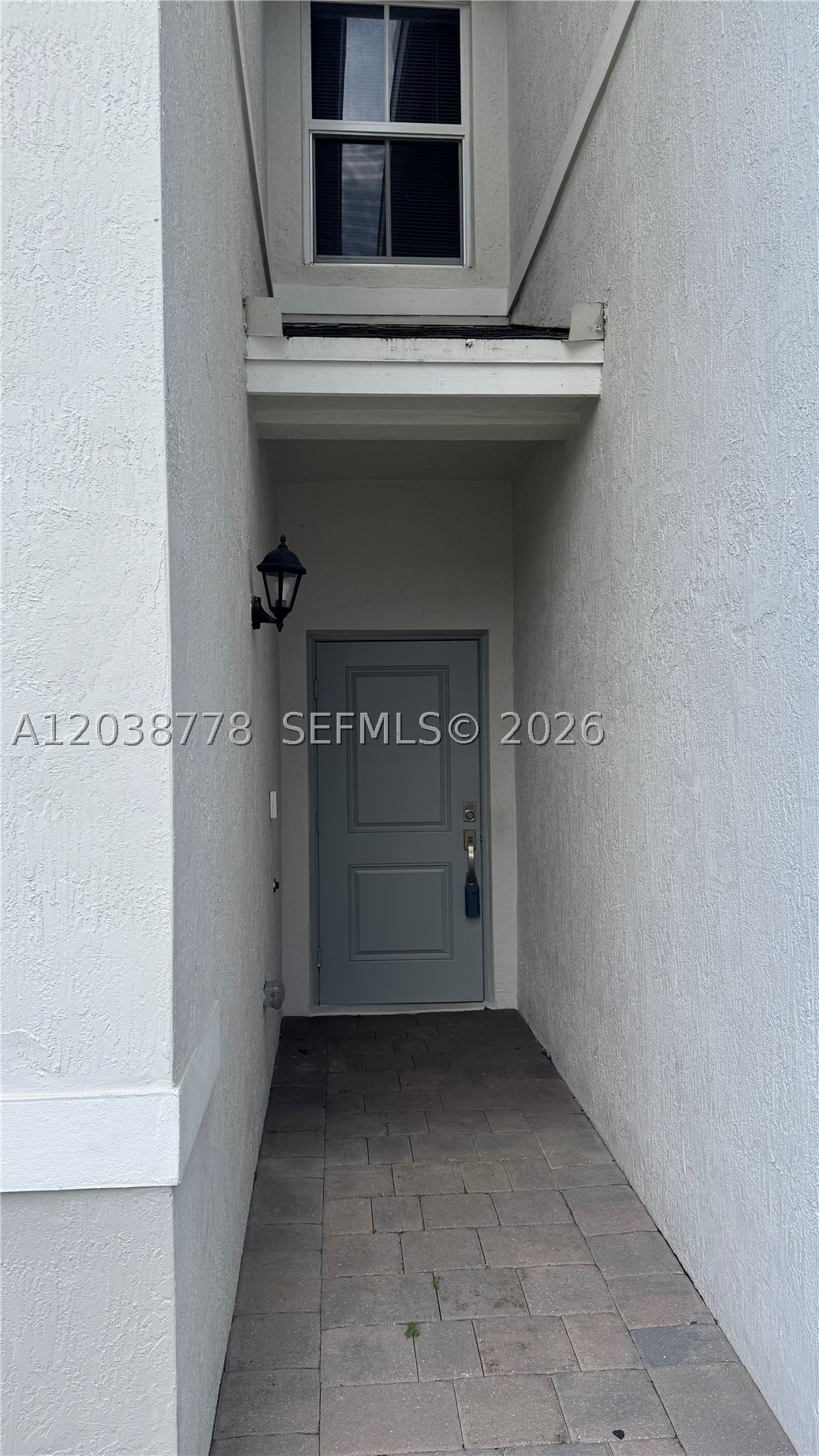 834 Se 16th Ct Property Photo 3